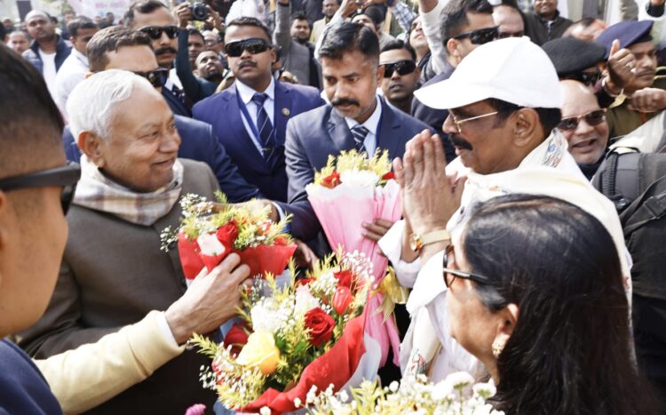 जदयू द्वारा आयोजित दही-चूड़ा भोज कार्यक्रम में शामिल हुए मुख्यमंत्री !