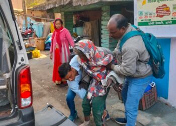 डालसा की टीम ने वृद्ध महिला को सदर अस्पताल में कराया भरती !