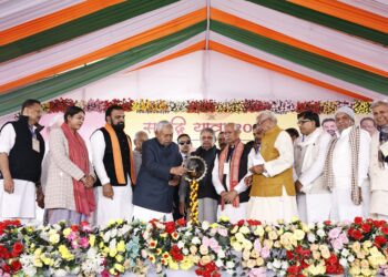बिहार मुख्यमंत्री नीतीश कुमार ने समृद्धि यात्रा के क्रम योजना का जायजा लिया !
