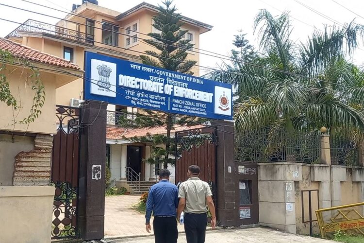 झारखंड के मुख्य सचिव की पत्नी को ED ने भेजा नोटिस !