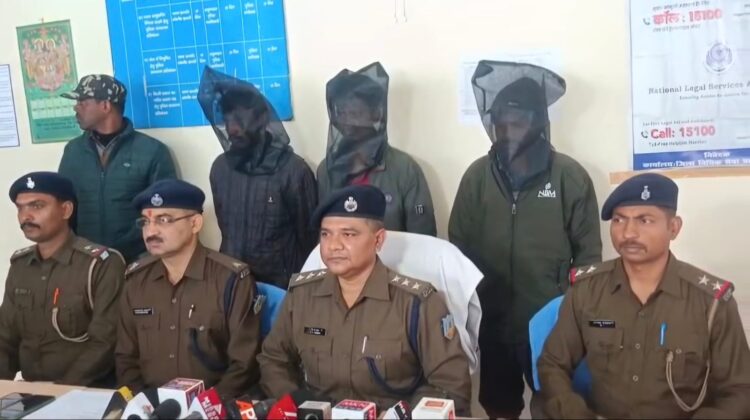 अमन कच्छप एवं अनिकेत कच्छप के द्वारा मधेश्वर सिंह से किसी बात को लेकर कहा-सुनी !