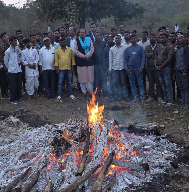 डायन बिसाही के मामले में धारेधार टांगा से हत्या !