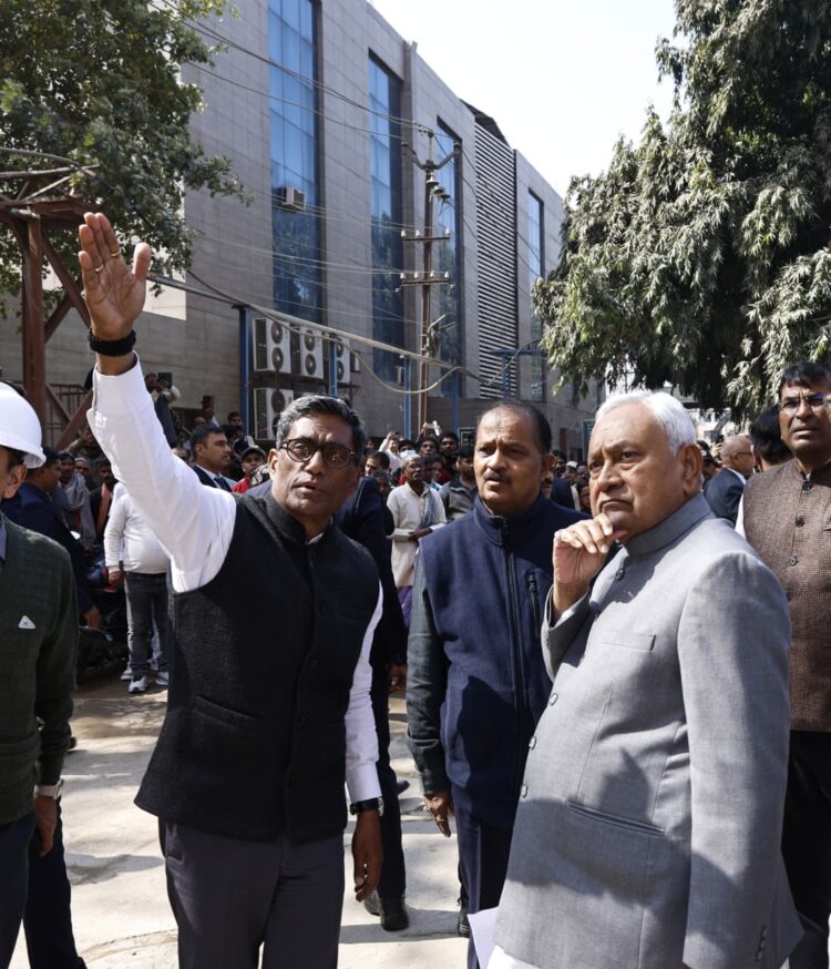 मुख्यमंत्री ने पटना मेडिकल कॉलेज एवं अस्पताल के पुनर्विकास और निर्माणाधीन कार्य का किया निरीक्षण !