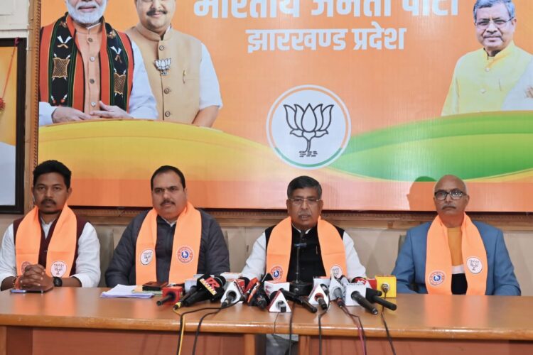 मुख्यमंत्री हेमंत सोरेन को व्यापारियों से नफरत ,बिचौलियों दलालों से है प्यार..आदित्य साहू !