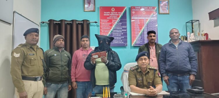 ऑपरेशन “यात्री सुरक्षा” के तहत आरपीएफ की प्रभावी कार्रवाई !