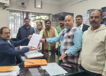 बिस्किट मॉडल’ उजागर, चुनाव आयोग करें सख्त करवाई – कांग्रेस !