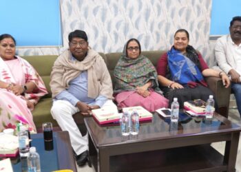 राज मंत्री  दीपिका पाण्डेय सिंह नेकांग्रेस अध्यक्ष  केशव महतो कमलेश की अध्यक्षता में आयोजित बैठक में सम्मिलित हूई !