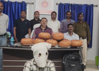 आरपीएफ क्राइम ब्रांच ने गांजा बरामद कर एक व्यक्ति को गिरफ्तार किया !