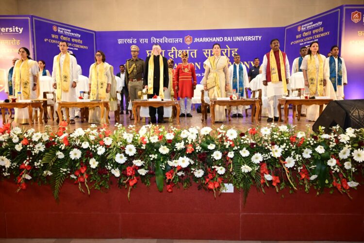 राज्यपाल  संतोष कुमार गंगवार ने आज झारखण्ड राय विश्वविद्यालय, रांची के 6ठे दीक्षांत समारोह  में विद्यार्थियों को बधाई एवं शुभकामनाएं  ! देते