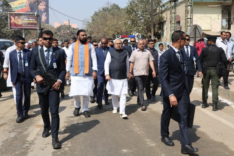 मुख्यमंत्री ने बांस घाट क्षेत्र में हो रहे निर्माण कार्य का किया निरीक्षण !