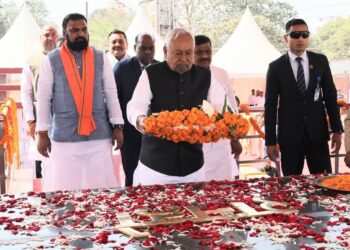 देशरत्न डॉ० राजेन्द्र प्रसाद के 63वें निर्वाण दिवस के अवसर पर मुख्यमंत्री ने भावभीनी श्रद्धांजलि अर्पित की !