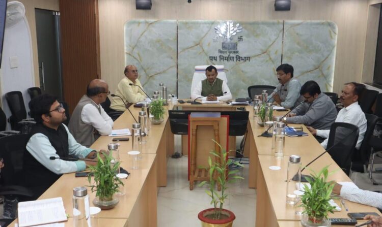 सचिव की अध्यक्षता में 4 सड़क परियोजनाओं की प्रगति की हुई विस्तृत समीक्षा !