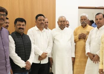 नीतीश कुमार से मिले खीरू महतो !