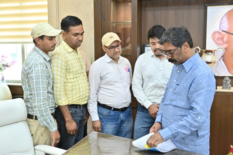 मुख्यमंत्री  हेमन्त सोरेन से अंशकालीन व्याख्याता संघ के प्रतिनिधिमंडल ने की मुलाकात !