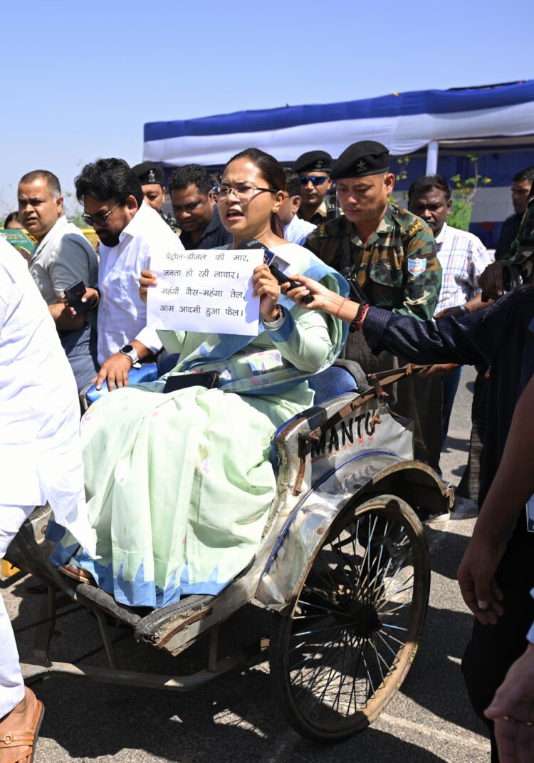 ग़लत विदेश नीति और नाकाम आर्थिक फैसलों ने देश की जनता बदहाल : शिल्पी नेहा तिर्की !