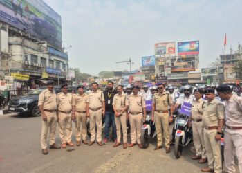 आम जनता को यातायात नियमों का पालन करने हेतु एक जागरूकता अभियान !