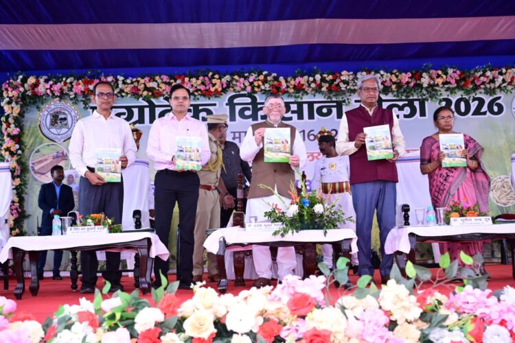 झारखंड राज्यपाल  संतोष कुमार गंगवार ‘एग्रोटेक किसान मेला–2026’ के समापन समारोह पहुचें !