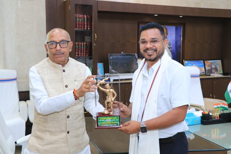 डॉ. अभय सागर मिंज को 2026 के प्रतिष्ठित ग्लोबल अवार्ड के लिए चुना गया !
