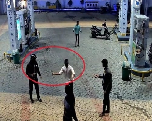 पुंदाग में दिनदहाड़े लूट !