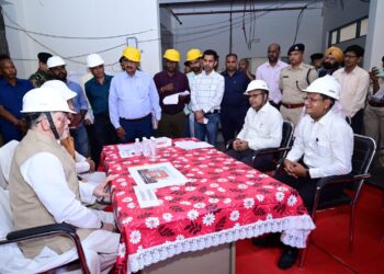 झारखंड राज्यपाल संतोष कुमार गंगवार ने निर्माणाधीन अत्याधुनिक पुस्तकालय का अवलोकन किया !