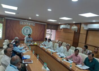झारखंड में नव विवाहित दंपत्ति के लिए “नई पहल किट” का वितरण  !