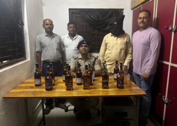 झारखंड आरपीएफ द्वारा अवैध शराब बरामद !