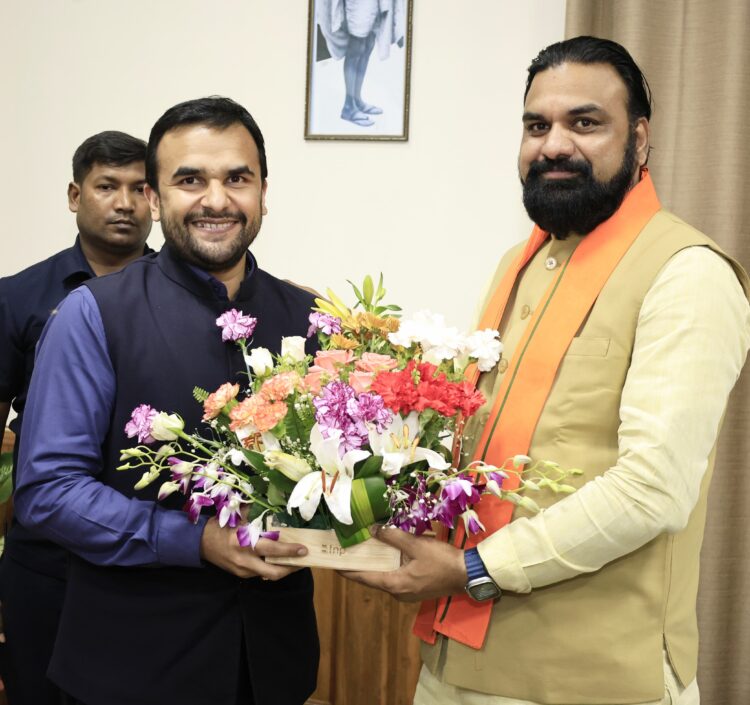बिहार मुख्यमंत्री ने मुख्यमंत्री सचिवालय में जनप्रतिनिधियों, पार्टी कार्यकर्ताओं से मुलाकात की !