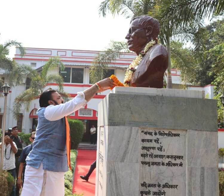 बिहार मुख्यमंत्री ने जननायक कर्पूरी ठाकुर स्मृति संग्रहालय भवन में वाचनालय विकसित करने की घोषणा की !