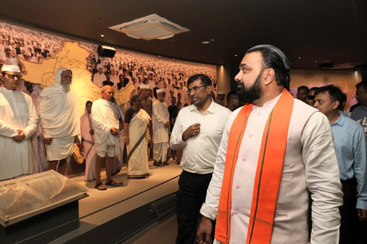 गर्दनीबाग में बनाये गये बापू टावर राष्ट्रपिता महात्मा गांधीप्रदर्शों का प्रमाण है- मुख्यमंत्री !