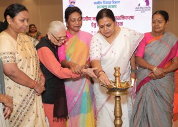 झारखंड के ग्रामीणों महिलाओं को समाज में बराबरी का हिस्सा दिलाना प्राथमिकता -दीपिका पांडेय सिंह  !