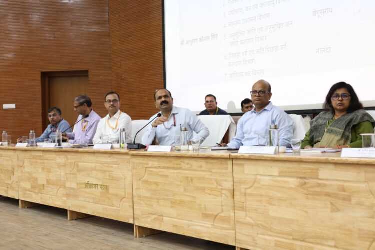बिहार प्रशासनिक सुधार मिशन के निवारण पदाधिकारियों एवं आईटी प्रबंधकों की समीक्षा बैठक की अध्यक्षता  !