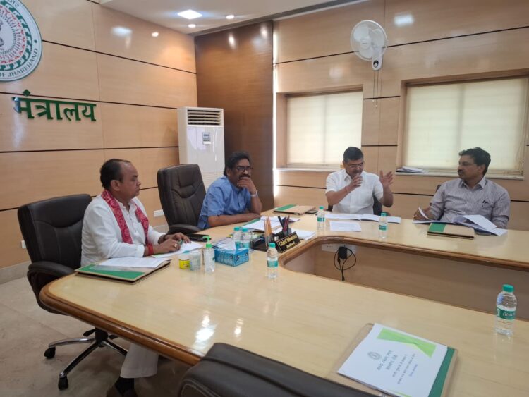 झारखंड सीएम झारखंड राज्य आपदा प्रबंधन प्राधिकार की समीक्षा बैठक संपन्न हुई !