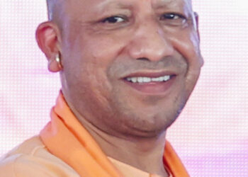 बुनकरों की आय, सम्मान और स्थायित्व सुनिश्चित करना प्राथमिकता: मुख्यमंत्री योगी आदित्यनाथ !