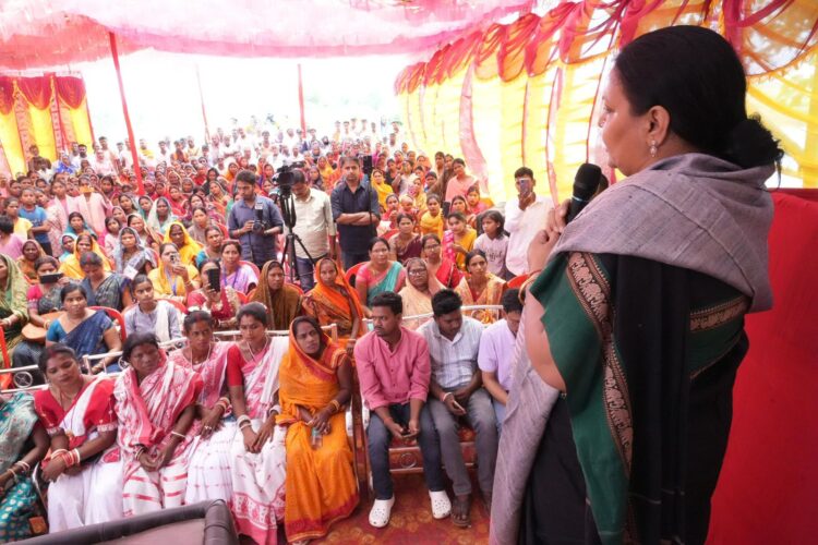 महागामा में सड़क, सिंचाई, जैविक खेती एवं ग्रामीण आजीविका को मिली नई गति !