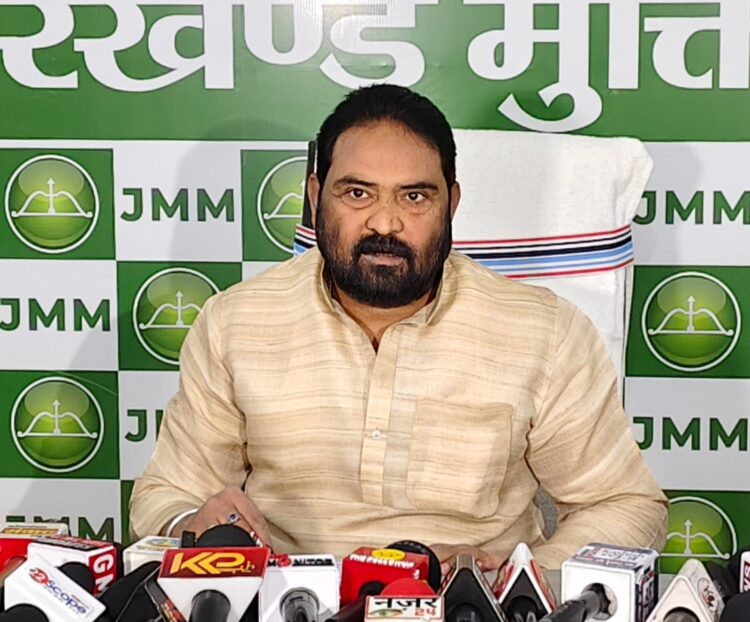 झारखंड प्रदेश कांग्रेस कमिटी के नवनियुक्त पदाधिकारियों के बीच जिला का आवंटन किया है !
