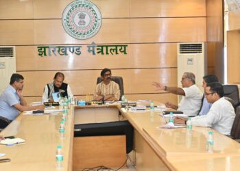 झारखंड के मुख्यमंत्री हेमन्त सोरेन की अध्यक्षता में वित्त एवं वाणिज्य-कर विभाग की उच्च स्तरीय समीक्षात्मक बैठक सम्पन्न !